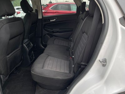 2020 Ford Edge SE