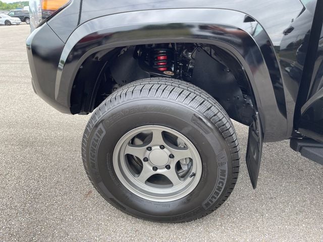 2023 Toyota Tacoma Limited V6