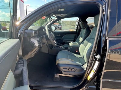 2025 Toyota Tacoma i-FORCE MAX Tacoma Trailhunter
