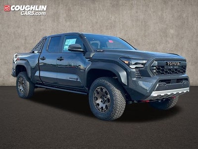 2025 Toyota Tacoma i-FORCE MAX Tacoma Trailhunter