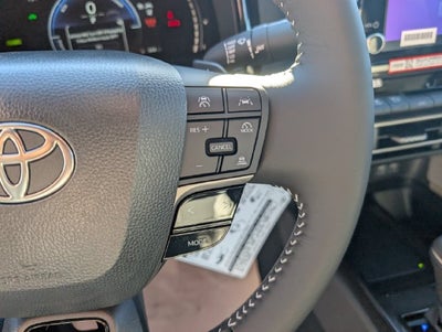 2026 Toyota Camry SE AWD