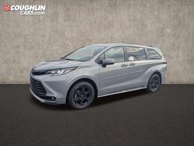 2026 Toyota Sienna Woodland Edition