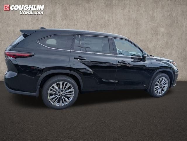 2026 Toyota Highlander Hybrid Platinum