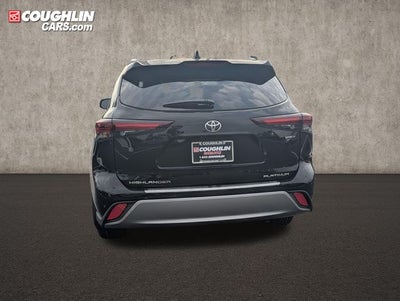 2026 Toyota Highlander Hybrid Platinum