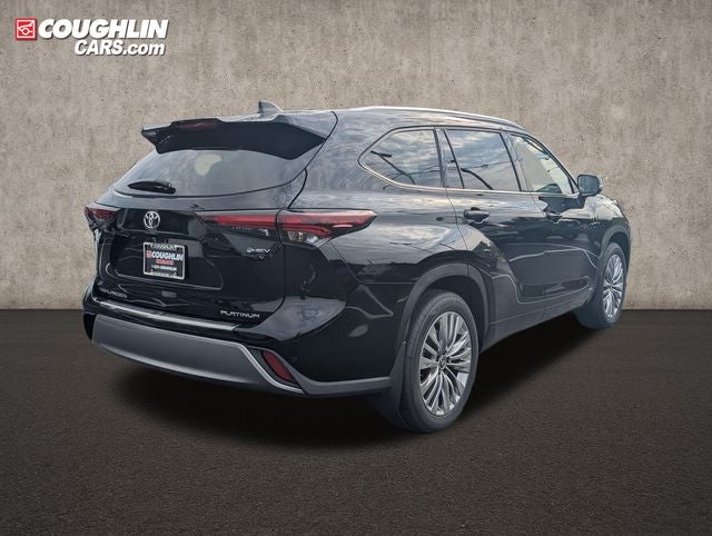 2026 Toyota Highlander Hybrid Platinum