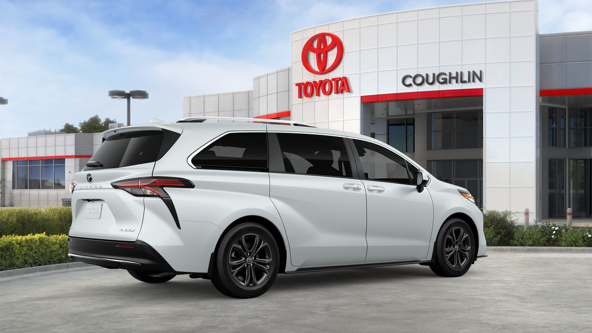 2026 Toyota Sienna Platinum