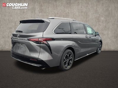 2026 Toyota Sienna Platinum