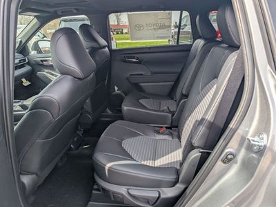 2026 Toyota Highlander XSE