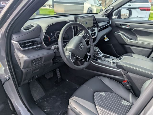 2026 Toyota Highlander XSE