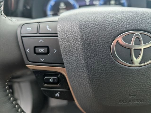 2026 Toyota Toyota Crown Signia Limited