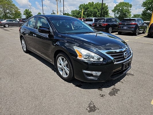 2013 Nissan Altima 2.5 SV in Columbus, OH - Coughlin Automotive