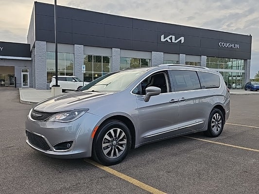 2020 Chrysler Pacifica Touring L Plus in Columbus, OH - Coughlin Automotive