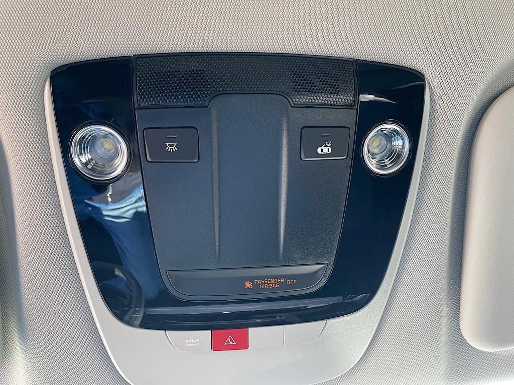 2025 Kia EV6 Light