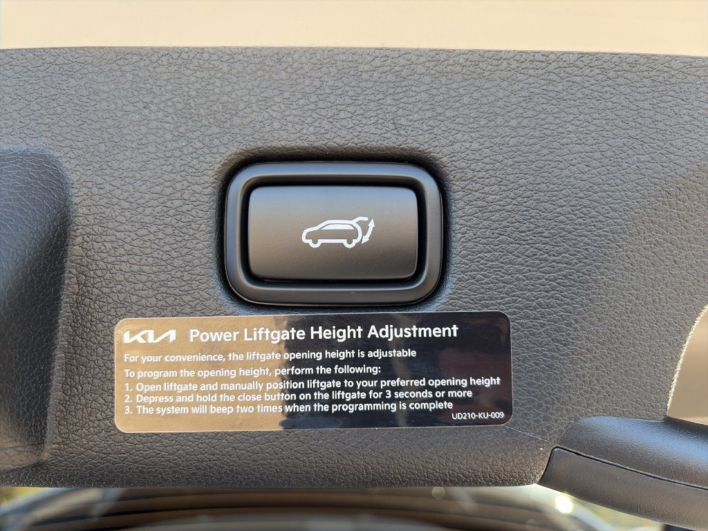 2027 Kia Sportage EX
