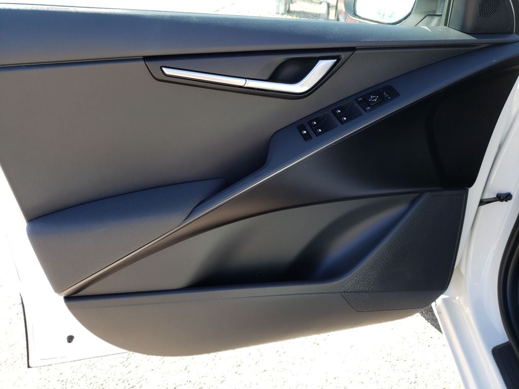 2026 Kia Niro LX