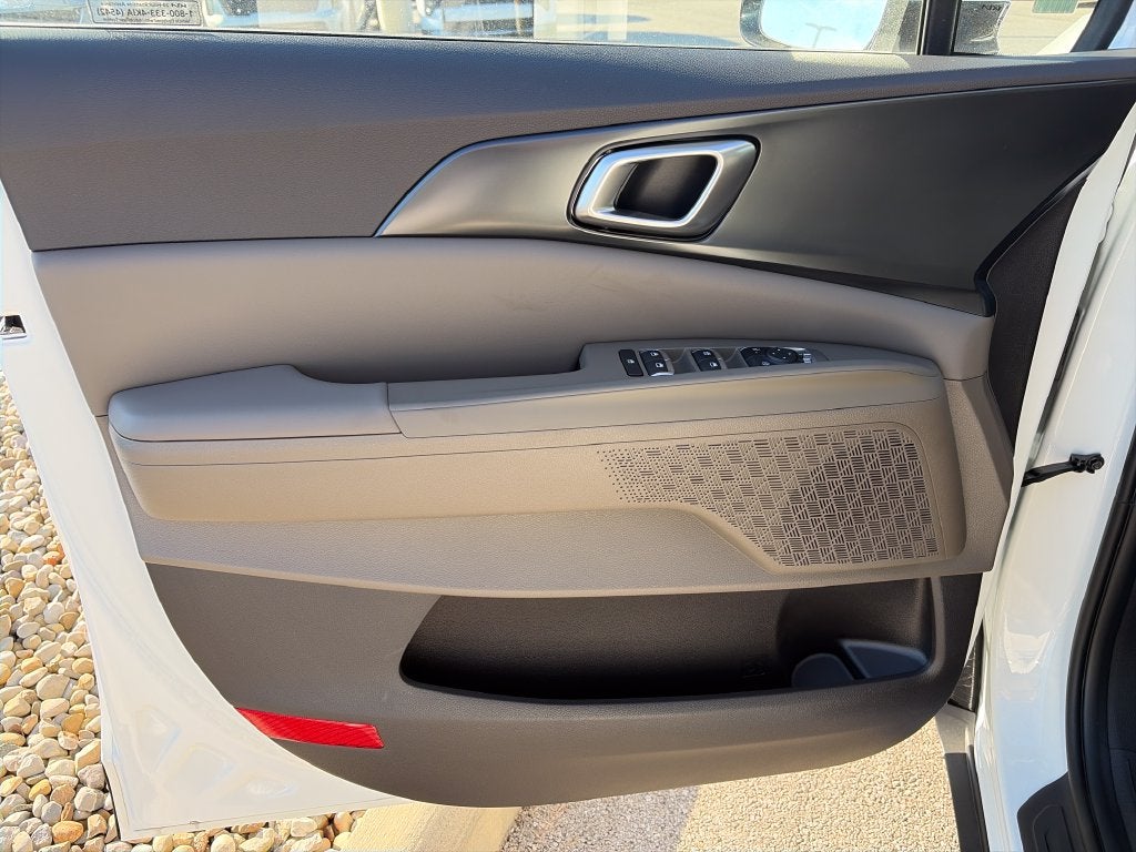 2027 Kia Carnival LXS