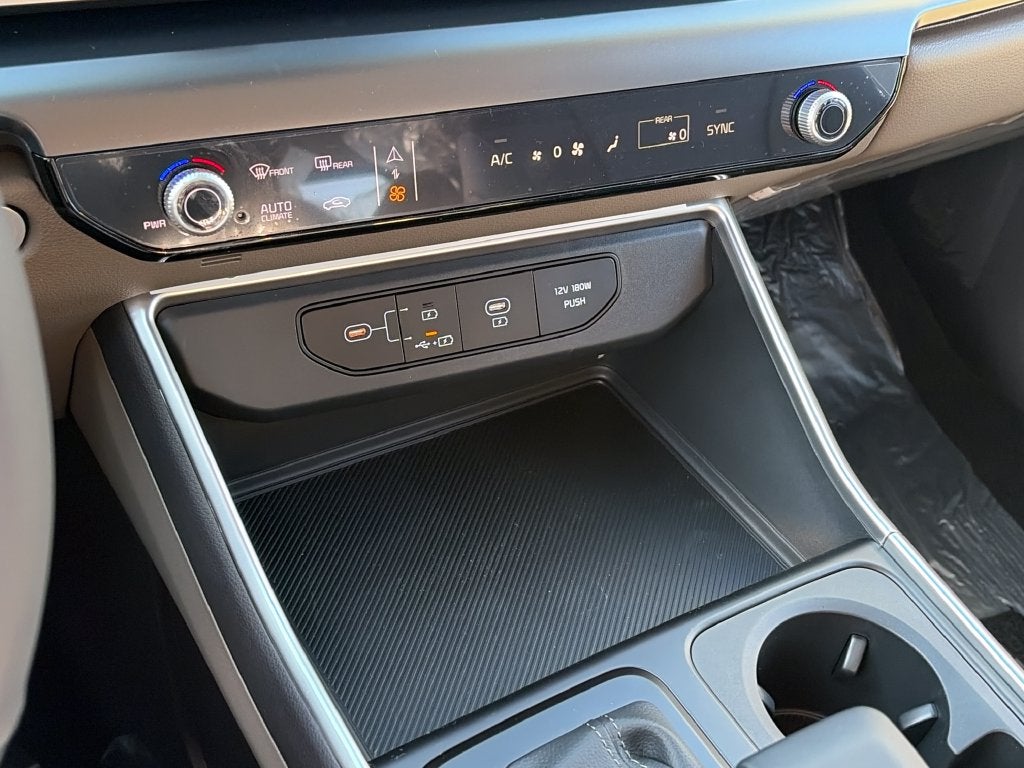 2027 Kia Carnival LXS