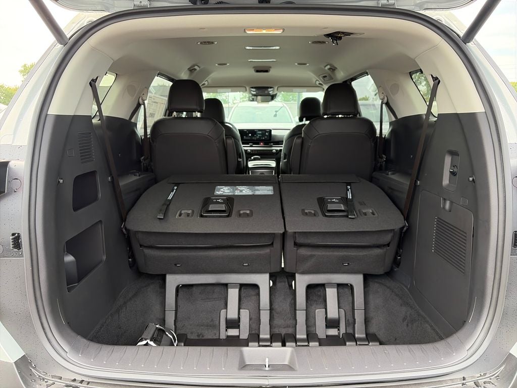 2027 Kia Carnival EX