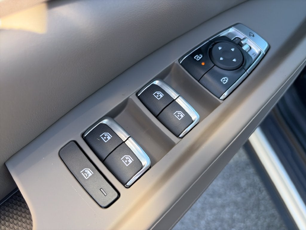 2027 Kia Carnival EX