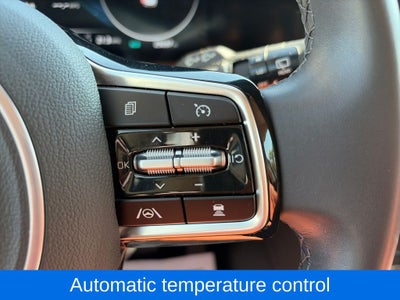 2024 Kia Carnival SX