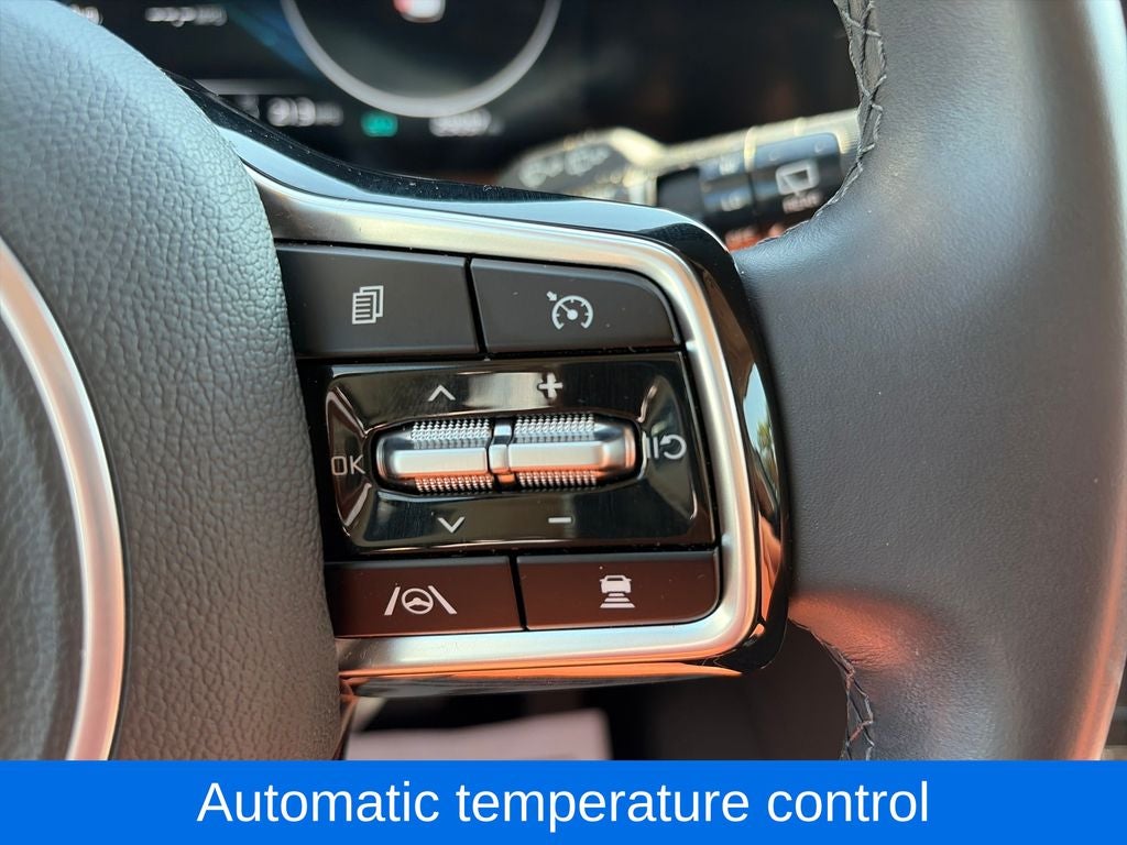 2024 Kia Carnival SX
