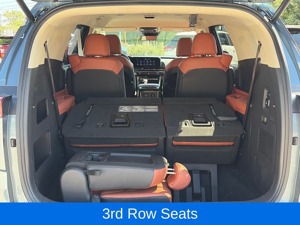 2024 Kia Carnival SX