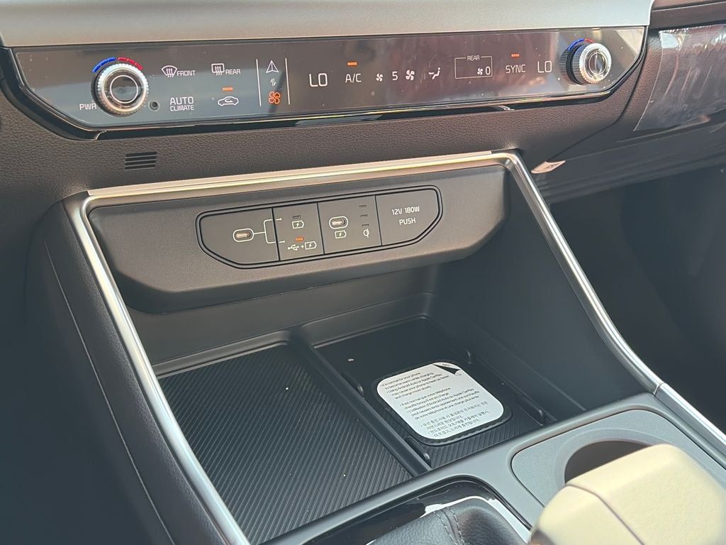 2027 Kia Carnival SX