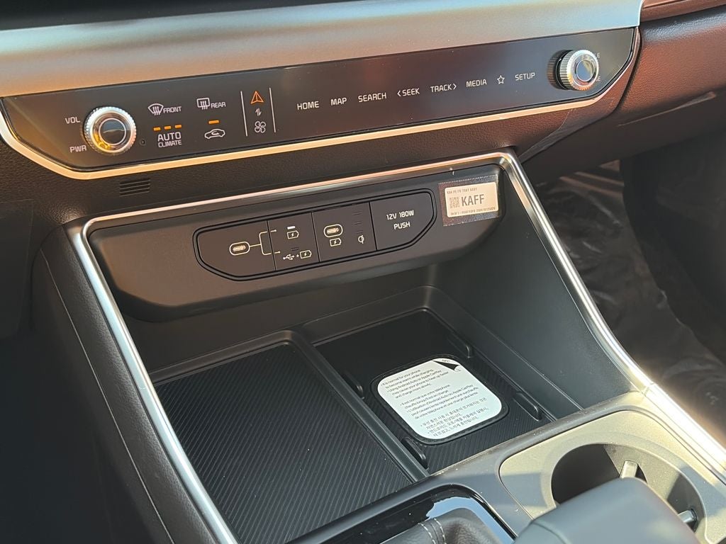 2027 Kia Carnival SX
