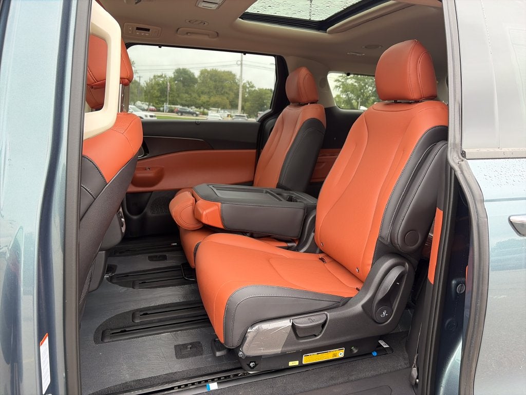2027 Kia Carnival Hybrid SX