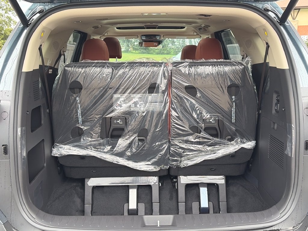 2027 Kia Carnival Hybrid SX