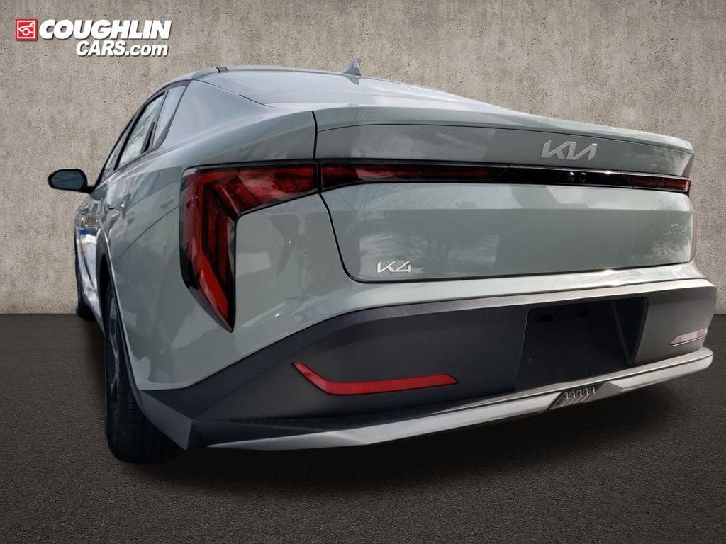 2026 Kia K4 LXS