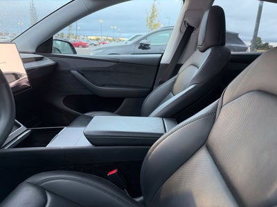2026 Tesla Model Y Base