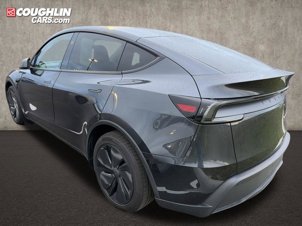 2026 Tesla Model Y Base