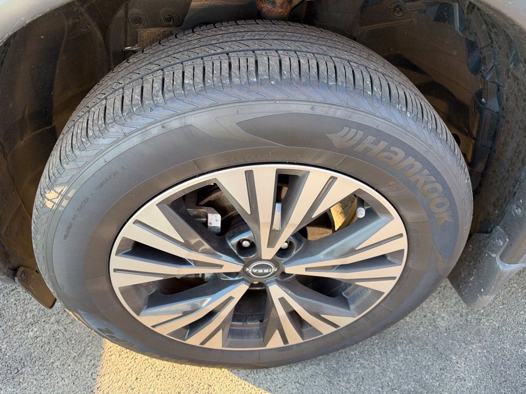 2022 Nissan Rogue SV