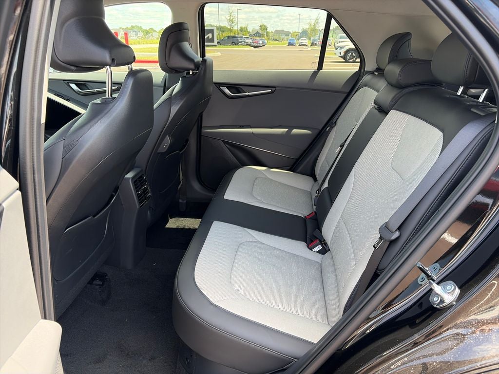 2026 Kia Niro SX