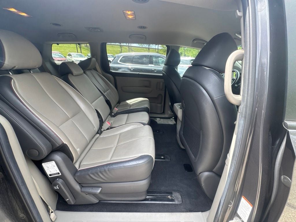 2017 Kia Sedona LX