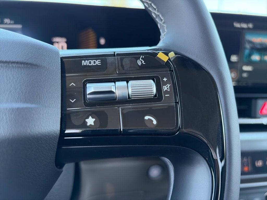 2027 Kia Carnival LXS