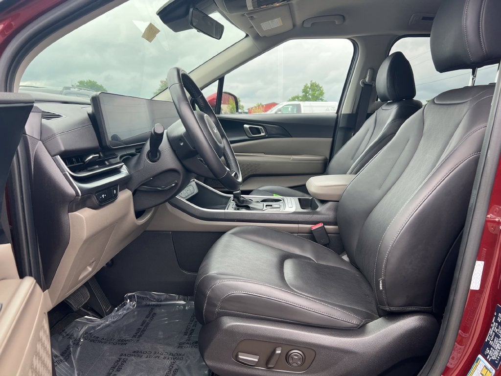 2025 Kia Carnival LXS