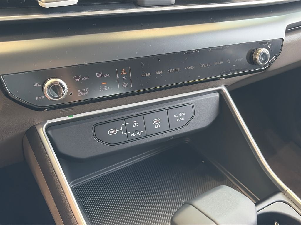 2026 Kia Carnival LXS