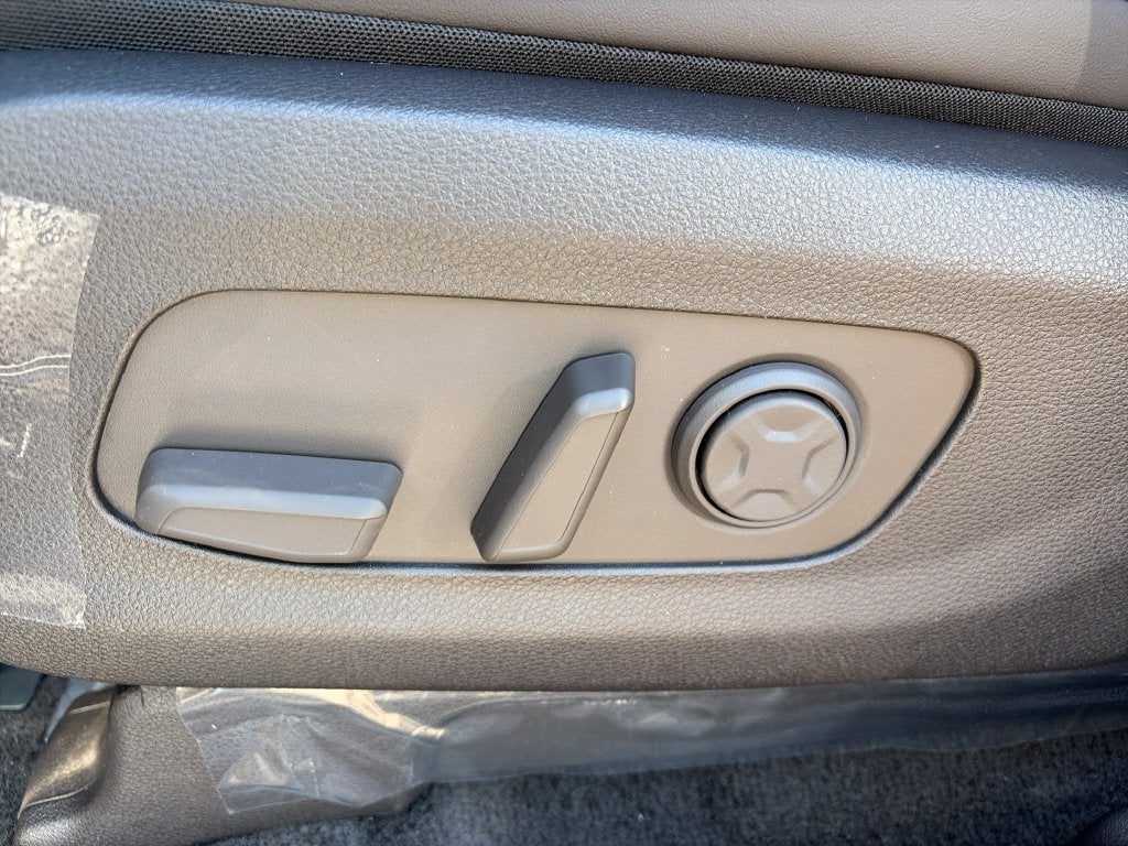 2027 Kia Carnival Hybrid EX