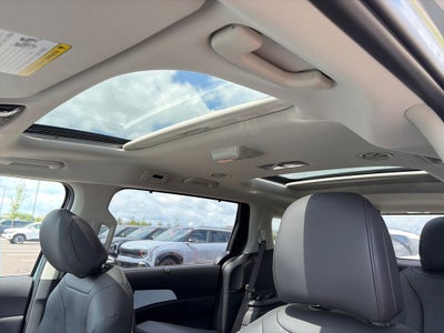 2027 Kia Carnival SX
