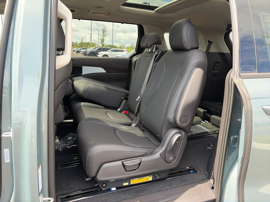 2027 Kia Carnival SX