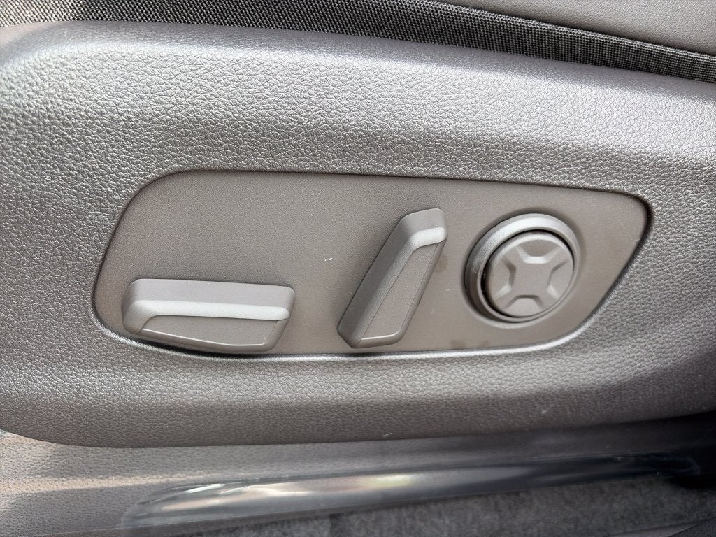 2027 Kia Carnival Hybrid SX