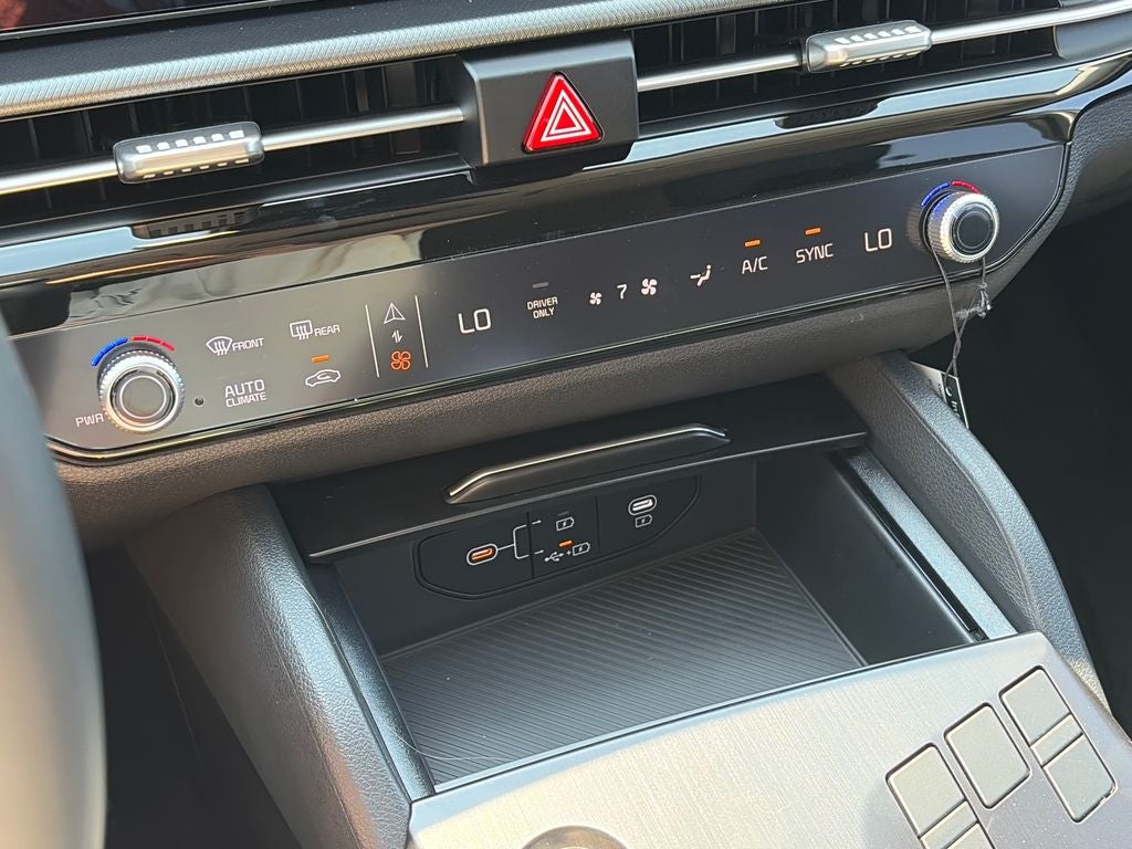 2027 Kia Sportage Hybrid LX