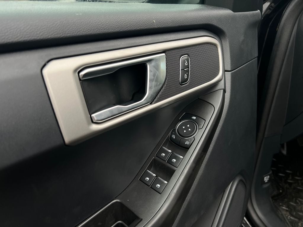 2025 Ford Utility Police Interceptor Base