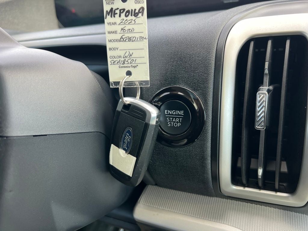 2025 Ford Expedition Max Active