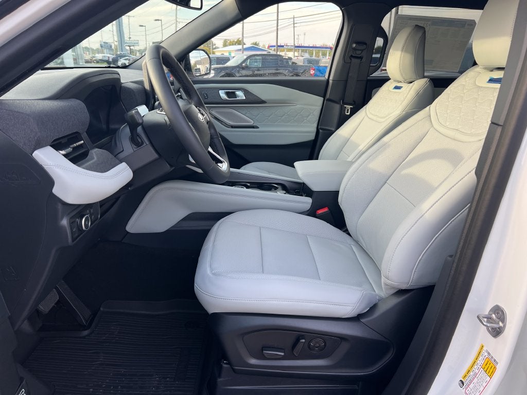 2027 Ford Explorer Platinum