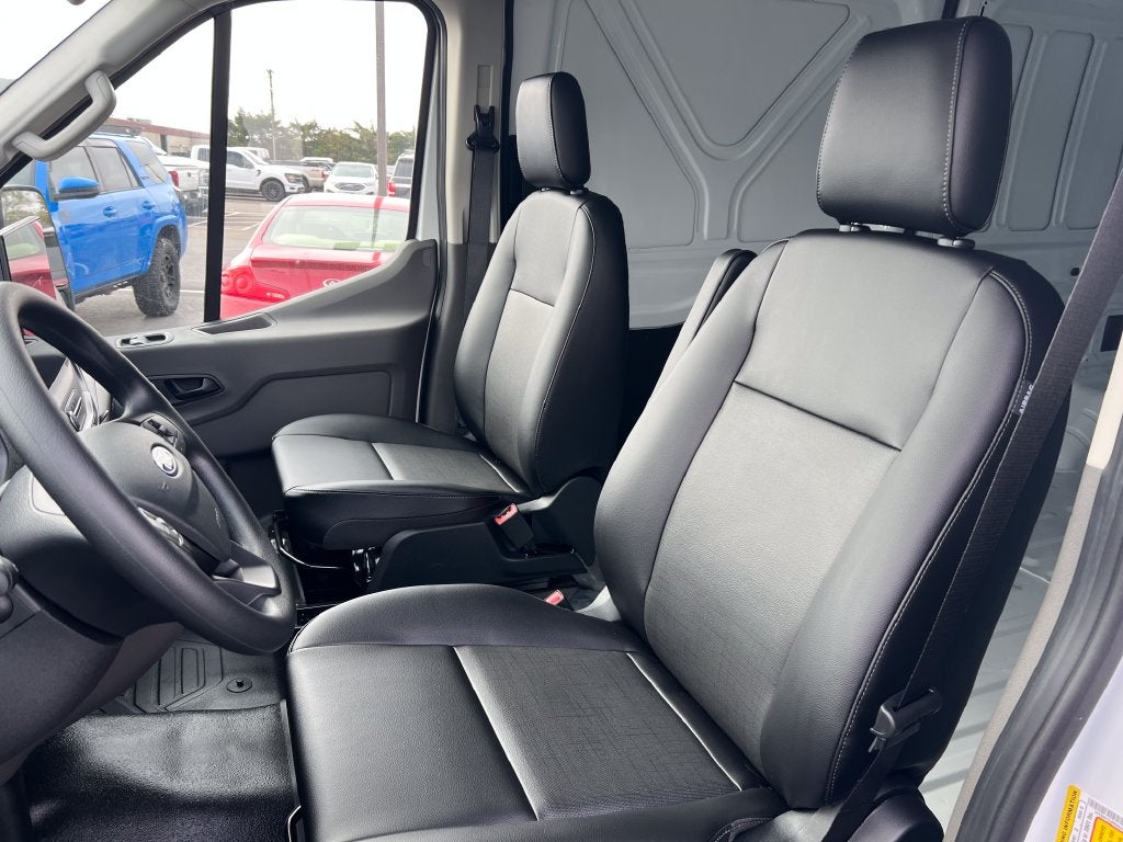 2027 Ford Transit-250 Base
