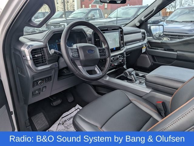 2025 Ford F-150 Lariat 4X4