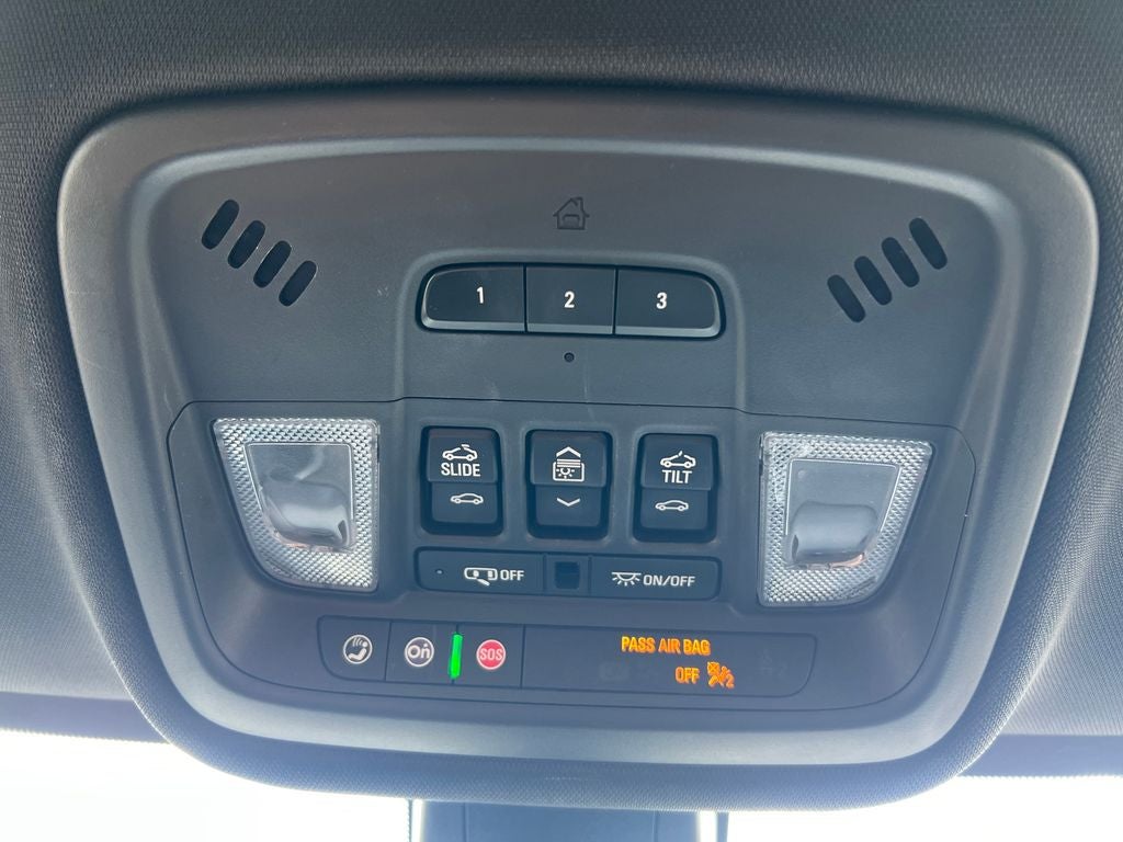 2022 Chevrolet Traverse RS